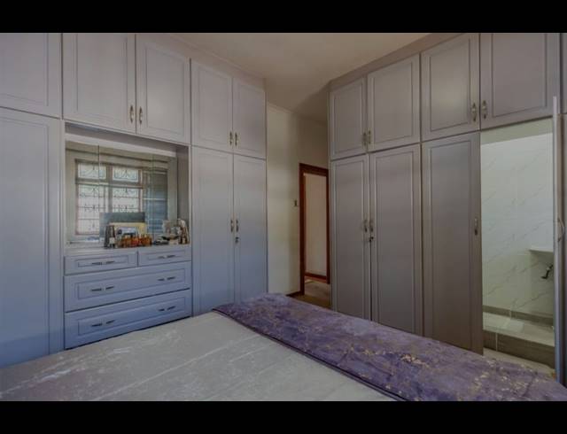 3 BEDROOM HOUSE FOR SALE IN SYDENHAM
